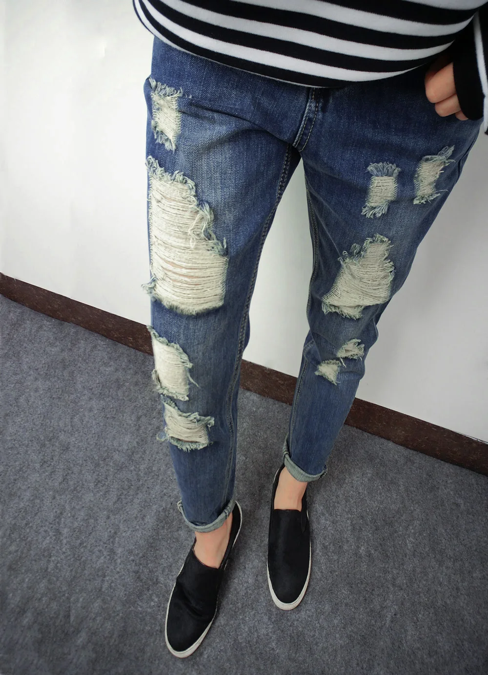 2018 Loose Big Hole Jeans Female Art Ripped jeans Nine Points Pants ...