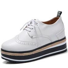 Women Platform Oxfords Brogue Flats Shoes Genuine Leather Pointed Toe Creepers luxury Women Shoes beige red Black Pink ML05