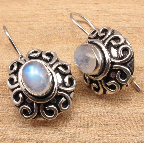 

HANDMADE DESIGNER JEWELRY Natural LABRADORITE Gems Earrings , Silver Plated Jewelry Variation