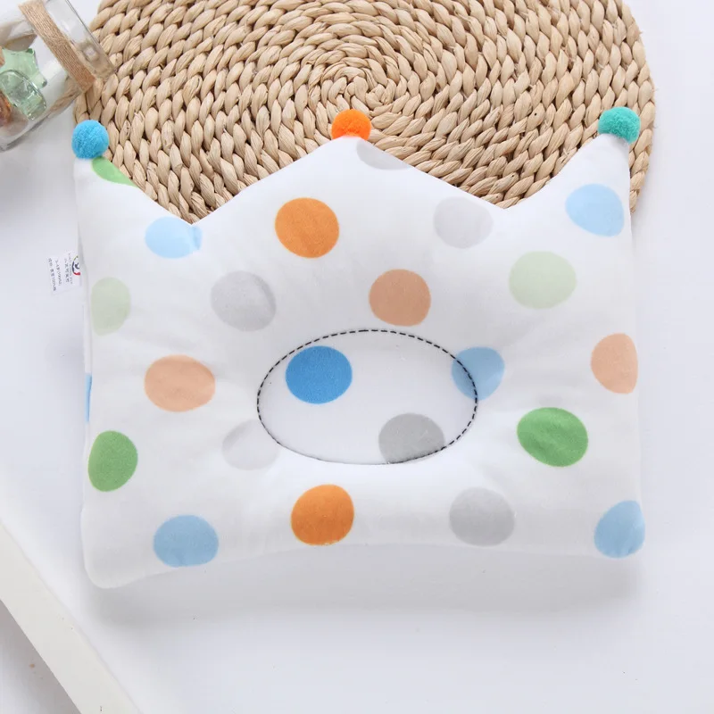 colorful dot Crown Shape Baby Head Shaping Pillow Newborn Prevent Flat Head Cushion Cotton Baby Pillow For Bed Infant Head Protector Cushion - Цвет: colorful dot