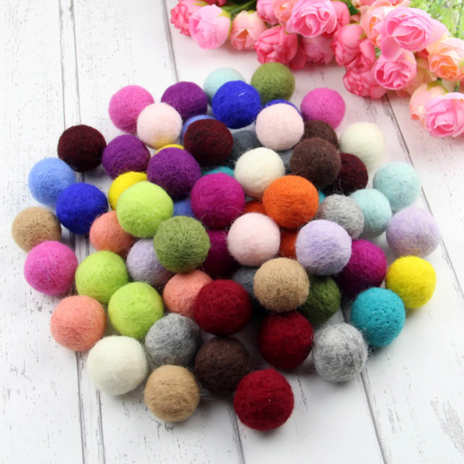 100Pcs DIY Pom Pom 1cm Round Wool Felt Balls Hand Beads Nursery Christmas Craft