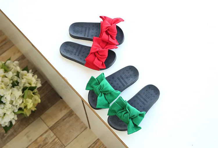Для девочек Летние тапочки с бантом Красный Зеленый Повседневная обувь мягкая подошва резиновая нескользящая одежда для малышей тапочки infantile FILLE Обувь