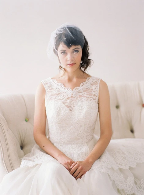 Auch Crystal Birdcage Veil for Bride, Bridal Short Veil with Comb
