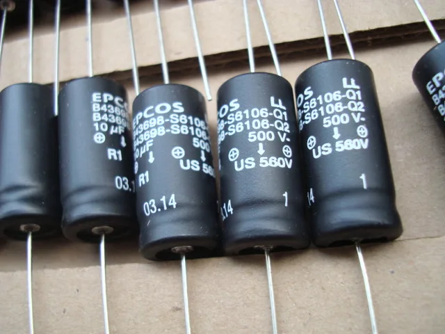 Горячая распродажа 10 шт./30 шт. Оригинальная коробка EPCOS 500V 10 мкФ 550V 10 мкФ осевой фильтрованная отделения электролитический конденсатор с алюминиевой крышкой