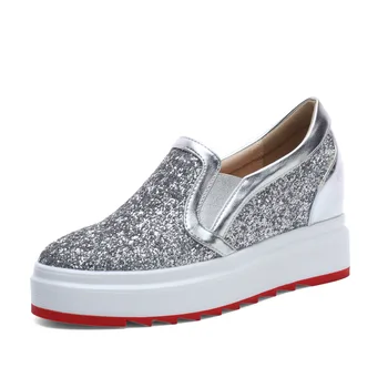 

The new spring 2019 is not high increased with the joker sequins loafers 31-43
