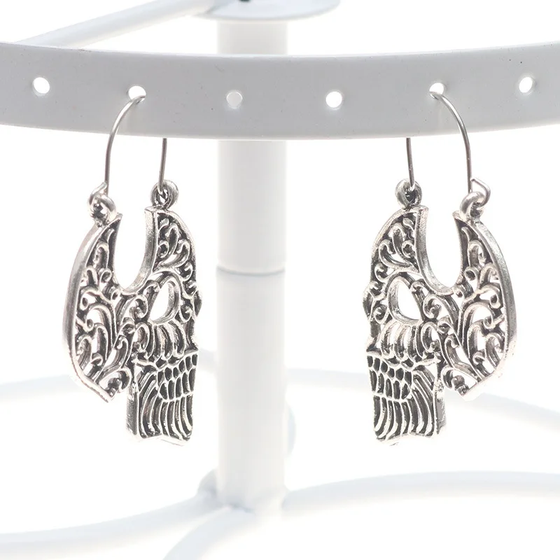 Дизайн панк череп серебряного цвета серьги-гвоздики для женщин мужчин винтажные Ретро полые Скелет уха Готический стимпанк ювелирные изделия