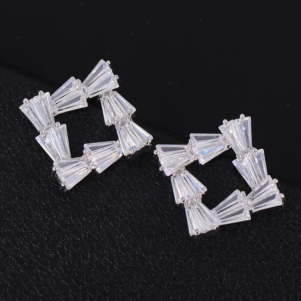 G048 (8)