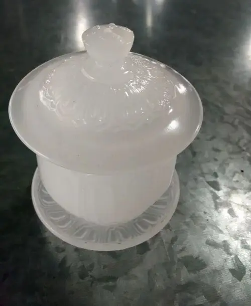 

Natural Afghanistan white jade tea cup (with cover)