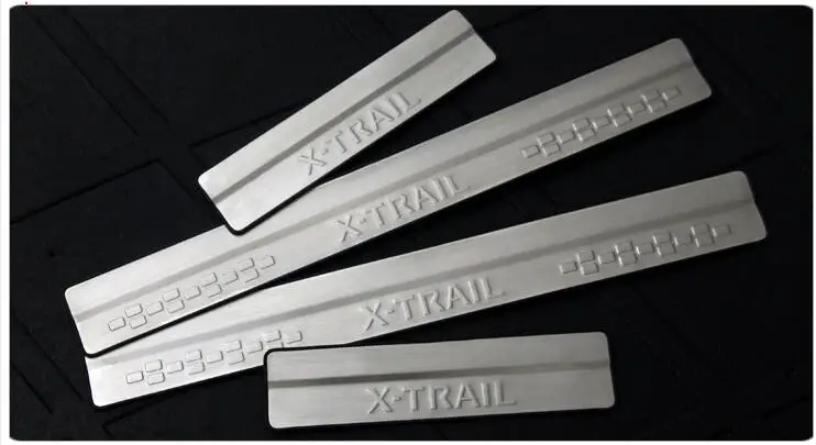 

High quality stainless steel Scuff Plate/Door Sill Protector Sticker Car Styling For 2014-2017 NISSAN X-TRAIL