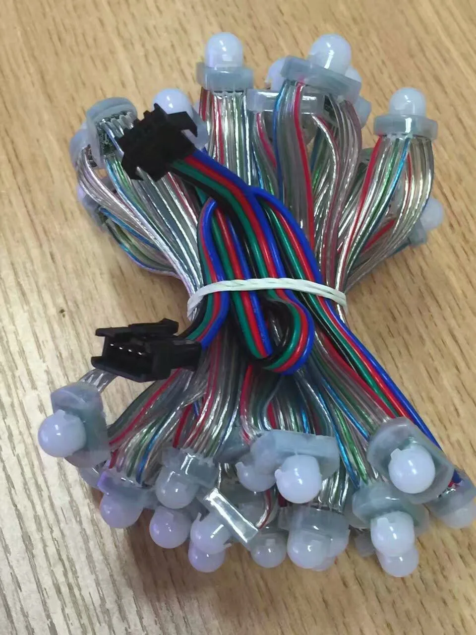 

DC5V 5050 SMD WS2813 addressable pixel node;IP68 rated;one bad node does not affect the other nodes'working