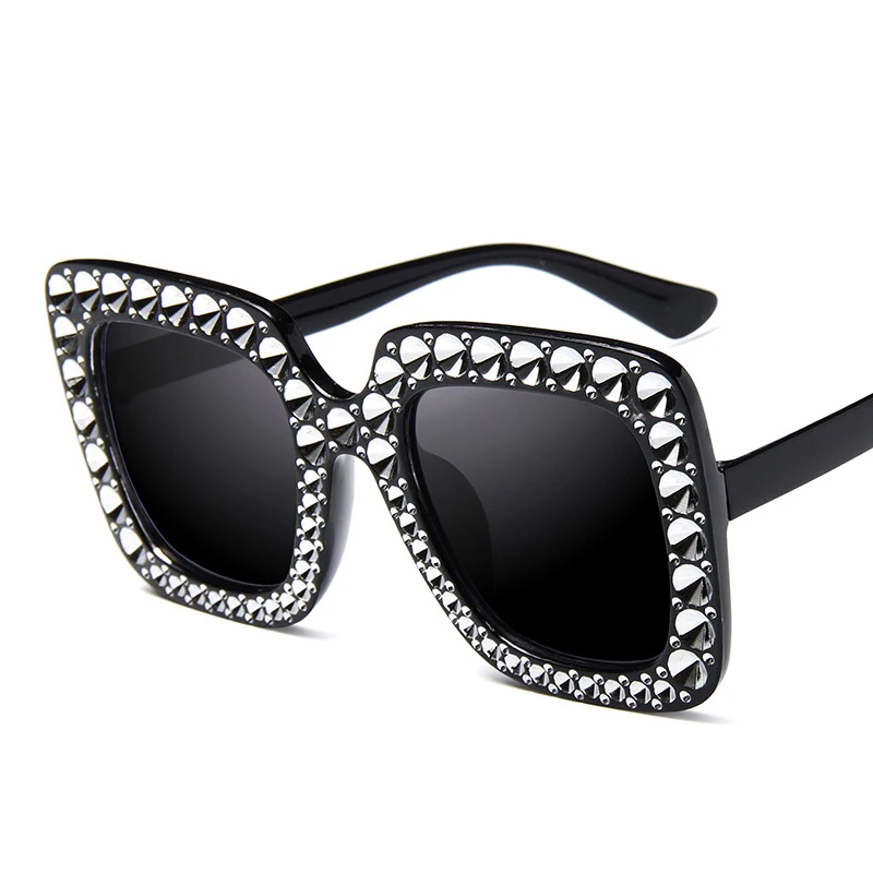 Роскошные Брендовая Дизайнерская обувь солнцезащитные очки для Для женщин Oversize хрустальные бокалы площадь оттенки Для женщин модные солнцезащитные очки ретро Топ со стразами
