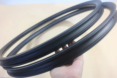 Sale Super light 42mm height Asymmetric clincher tubeless carbon rim 25mm U shape 20h 24h 28h 32h 36h 700c road disc bike circle 8 Sale Super light 42mm height Asymmetric clincher tubeless carbon rim 25mm U shape 20h 24h 28h 32h 36h 700c road disc bike circle 8