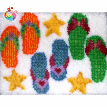 

New Year decoration Latch hook rug kits rugs and carpets Handmade carpet Wool for felting Felt Craft Cartoon Shoe Needlework