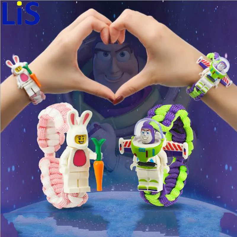 

Toy Story 4 Buzz Lightyear Bracelet Avengers Endgame Iron Man Captain America Building Block Bracelet Actiefiguren Kinderen Gif