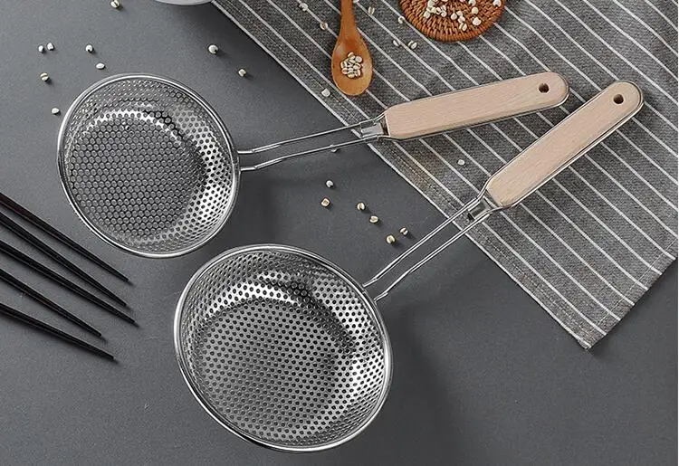 Stainless steel flour sifter Sieve Colanders S/M/L/XL Size Fine Mesh Wire oil strainer pot Frying Basket for baking Cooking Tool