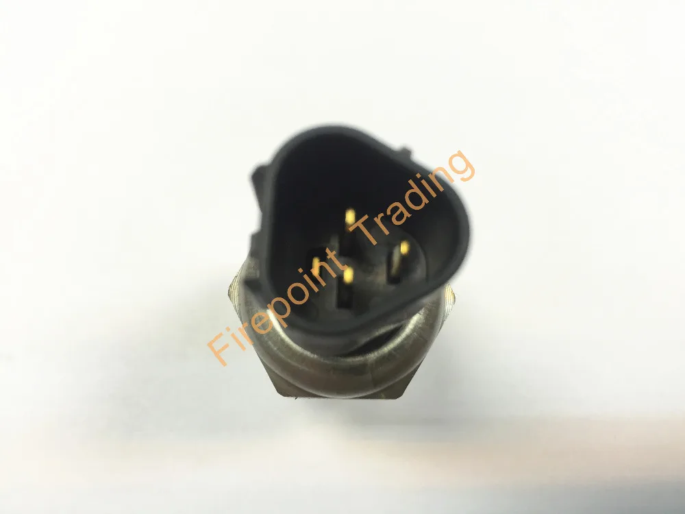 Fuel Rail Pressure Sensor 89458-22010 8945822010 For Toyota Avensis