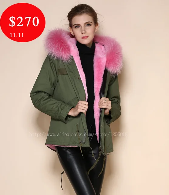 legergroene jas met roze bont