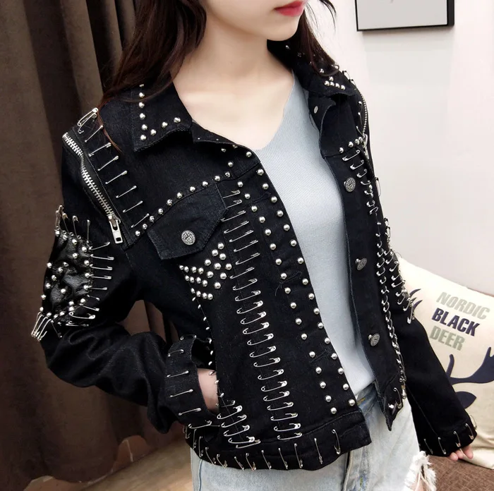 2018 new autumn lapel long sleeve solid color black rivet safety pin