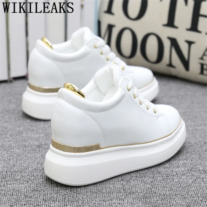 trendy sneakers 2019 women's