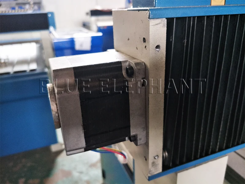 stepper motors of 6090 advertising cnc router with nk105 controller