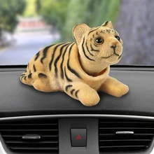 Автомобиль орнамент кивая Тигр кукла Автомобильный интерьер Dashboard украшения качая головой Пупс Игрушечные лошадки с симпатичными машинками Интимные аксессуары Подарки
