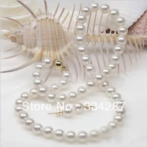 

A 7-8MM White Akoya Cultured Pearl Necklace Earring