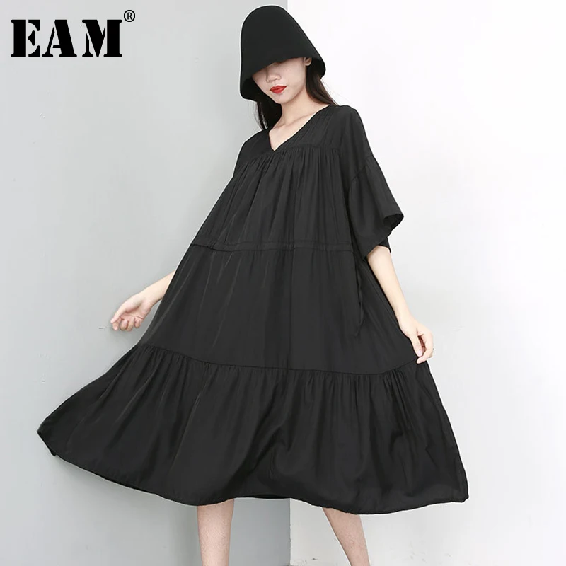 

[EAM] 2019 New Spring Summer V- Neck Half Sleeve Black Pleated Split Joint Loose Big Size Temperament Dress Women Fashion JU674