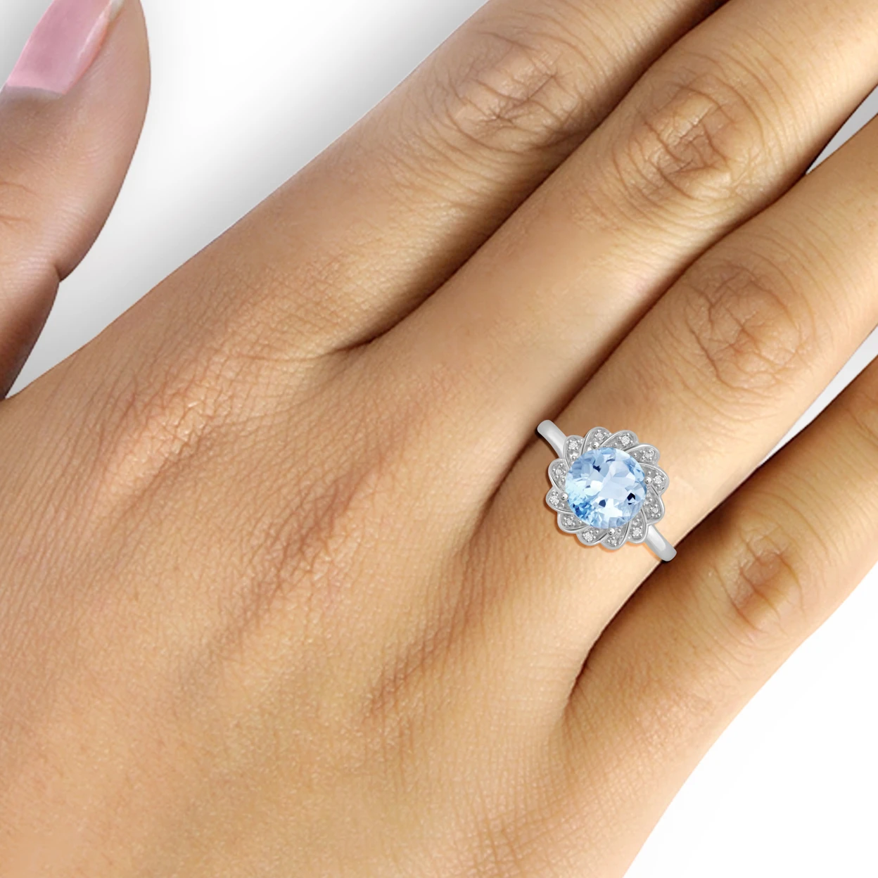 JewelonFire 3 1/5 Carat T.G.W. Sky Blue Topaz and Accent White Diamond Sterling Silver Ring (2)
