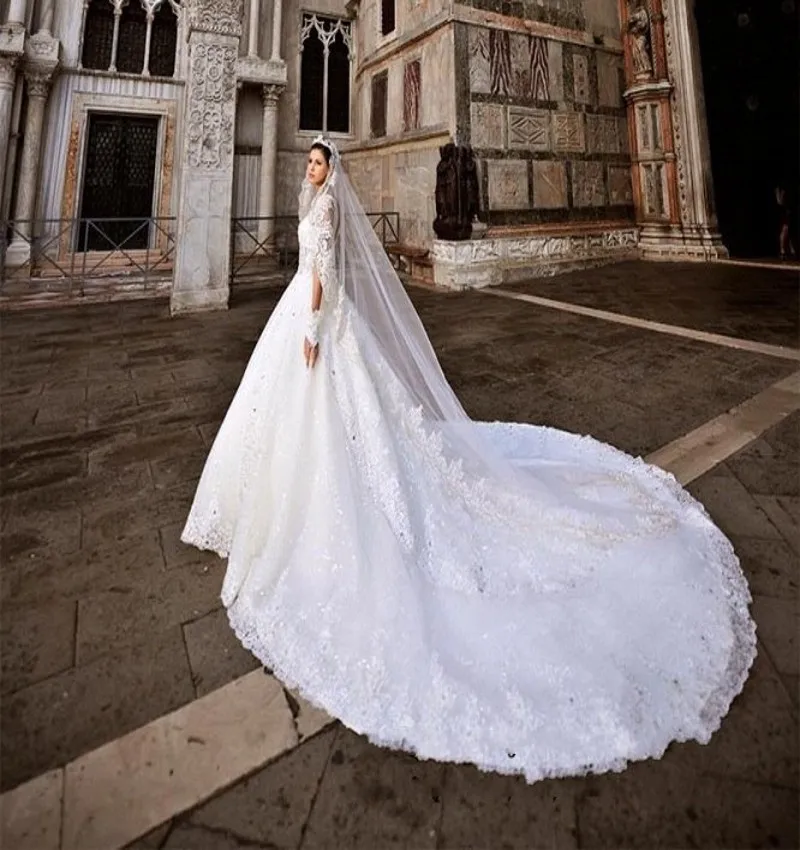 wedding dresses with royal length train