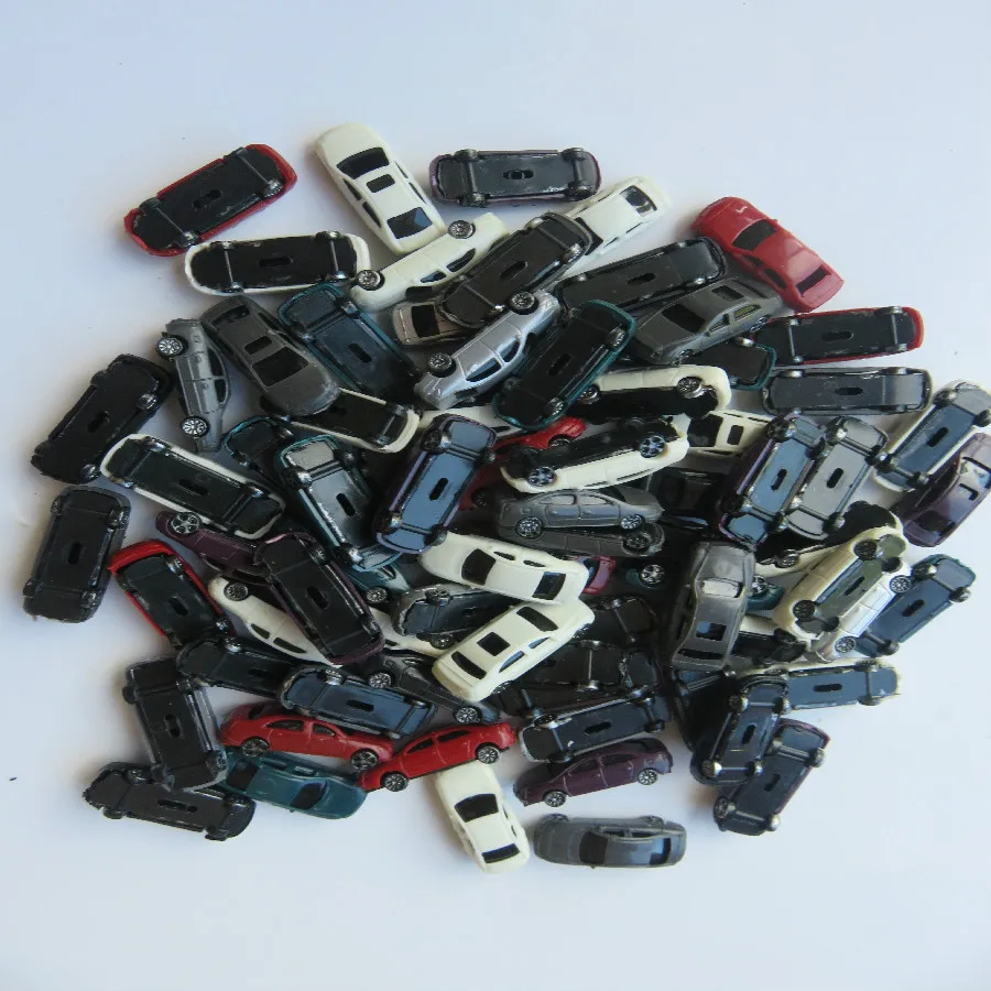 scale model plastic car toys (1)