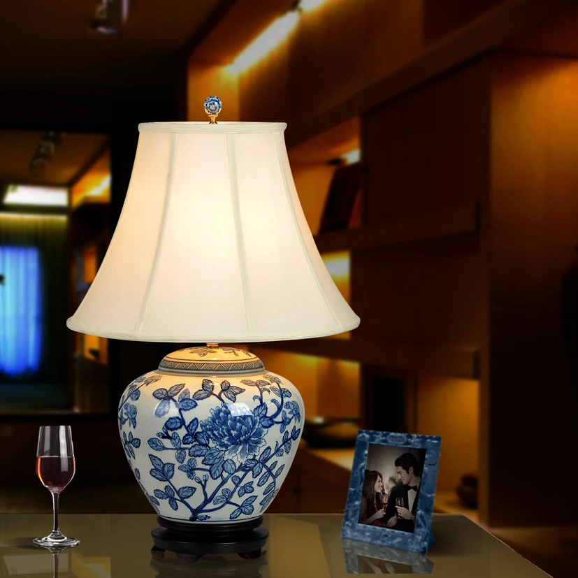 Vintage chinese bedroom living room wedding table lamp Jingdezhen porcelain ceramic table lamp art blue table desk lamp (2)