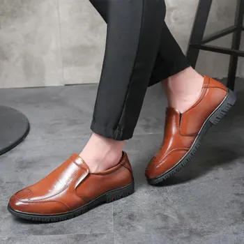

Spring New 2019 Men's Leather slip on Shoes Business Man Flat Classic Men Dress Shoes Leather Italian Formal Oxford shoes VV-29
