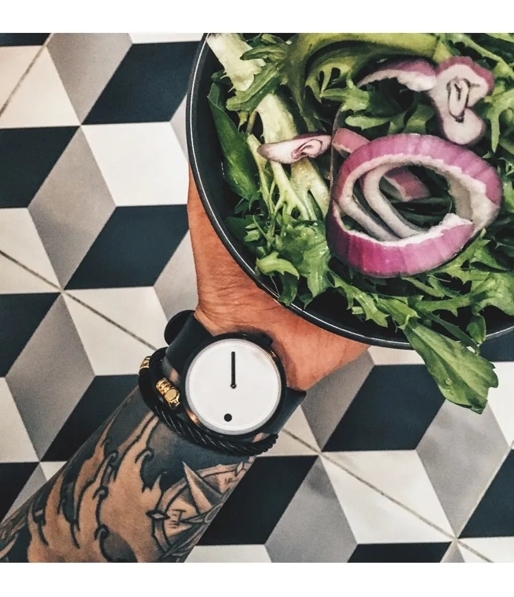 2018 минималистский стиль творческие наручные часы черный и белый НОВЫЙ ДИЗАЙН простые Стильные кварцевые часы моды подарок Relogio Feminino