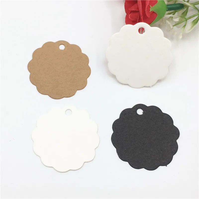 

200Pcs/Lot Blank Flower Round Type Kraft Paper Hanging Tags Label Note Price Joyful Festival Holiday Garment Cookies Boxes Tags