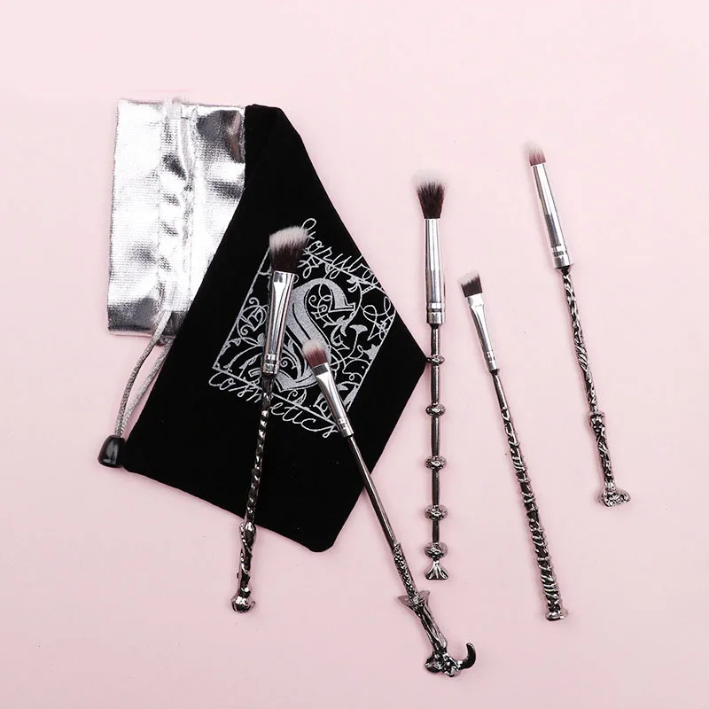 

5pcs Harry Potter Magic Wand Eye Shadow Brush Eyeliner Brush Metal Handle Sakura Multifunction Beauty Kit