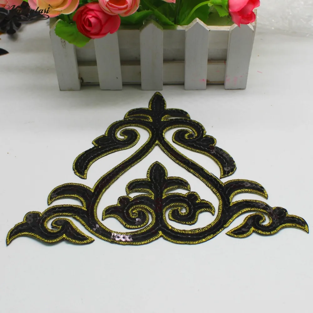 

Iron On Appliques 3 Pcs/Lot Sequined Embroidery Patches Party Decoration 3D Vintage Metallic Cosplay Costumes Diy Trims 19*17cm