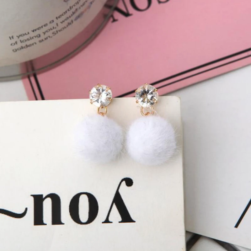 Fashion Temperament Short Paragraph Drop Earrings For Women Personalized Wild Ball Female Models Earrings FSPES390