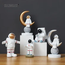 Resin Astronaut Sculpture Spaceman Statue Creative Phone Storage Holder Astronaut Model Craftwork Desktop Home Decoration 04273 retro angel dolls bust figure cupid statue roman mythology gypsum resin craftwork desktop home decorations l2196