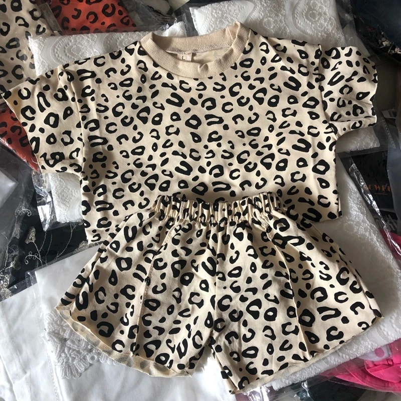 Г., корейские топы с леопардовым принтом+ шорты, комплект из 2 предметов для девочек, комплекты детской одежды летняя одежда для маленьких девочек Детский комплект