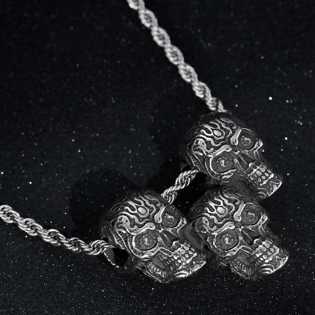 STAINLESS STEEL THREE SKULL HEADS NECKLACE