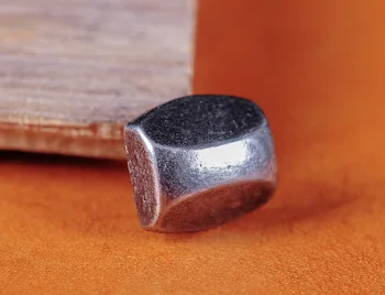 

50 PCS 9*8MM Silver Spots Cone Screw Metal Studs Rivet Pyramid Spikes Decoration