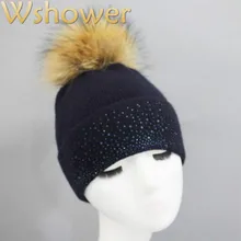 Который в душе настоящий помпон из меха енота со стразами Женская шапка из натуральной шерсти зимняя шапка женская меховая помпон Skullies Лыжная бейсболка