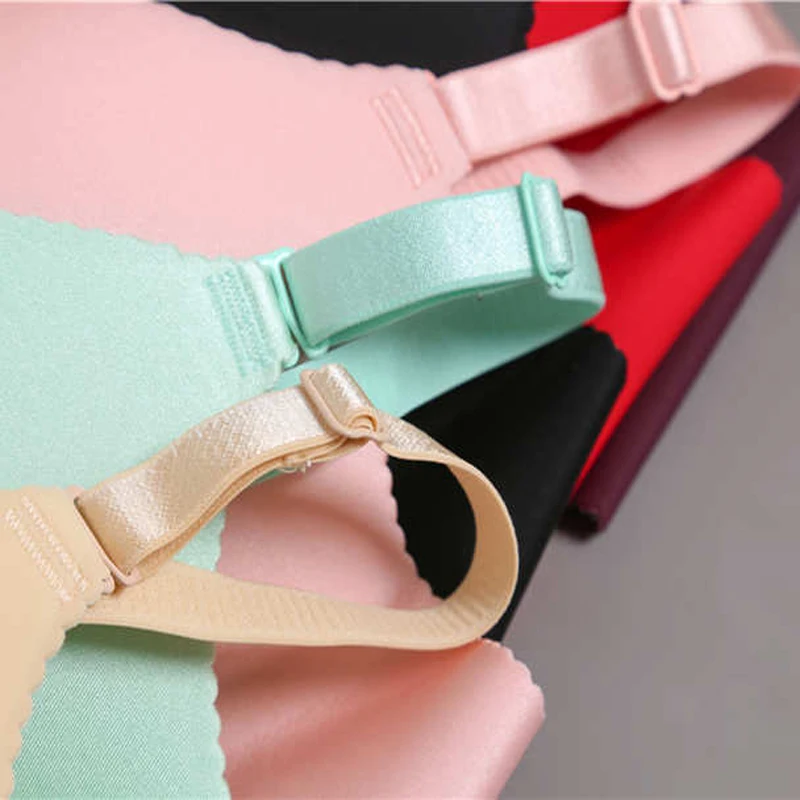 

Бюстгальтер пуш-ап бесшовный с глубоким V-образным вырезом и открытой спиной