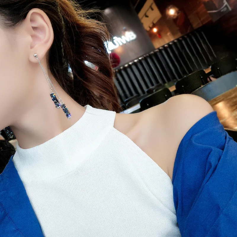 Korean fashion high-end creative blue crystal tassels earrings temperament long geometric pendant earrings - Image 2