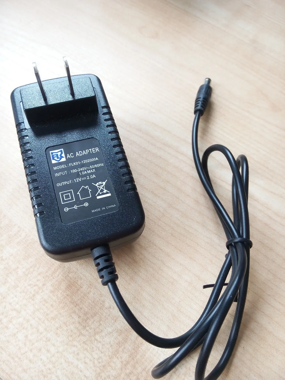 ESCAM AC100V 240V/DC12V 2A выходная мощность адаптер 50/60 Гц настенное зарядное устройство DC 5