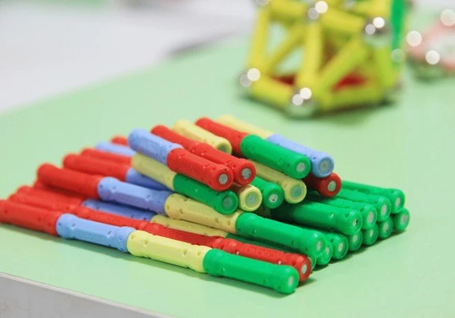 witka magnetic sticks