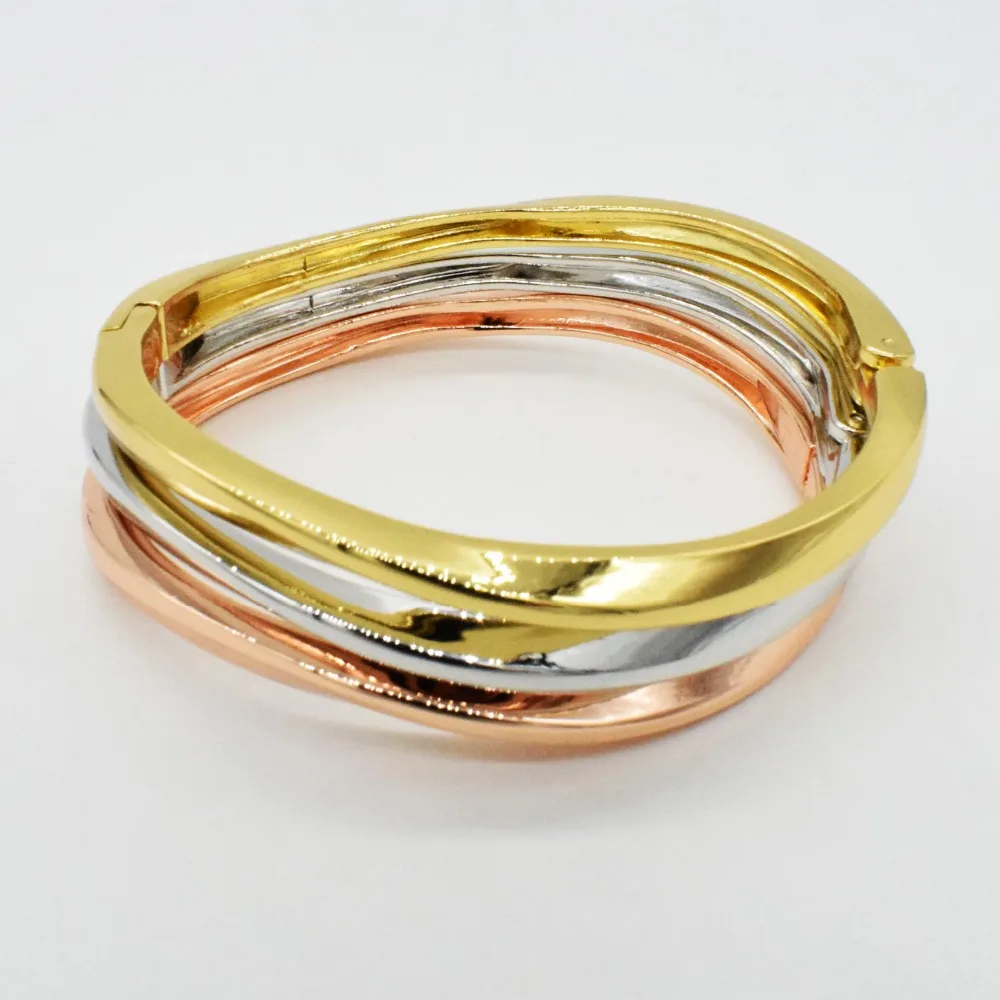 2018 new Dubai Gold big Bangles Fashion Design Dubai ummer Style Cuff Bangles Bracelet For Women
