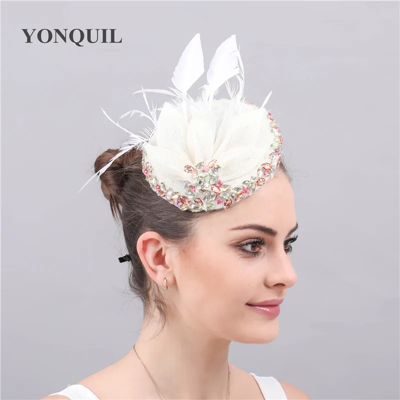 Имитация Sinamay элегантные аксессуары Fascinator дамы волосы шляпы с украшение на голову с перьями клипы случаю церкви вечерние головной убор