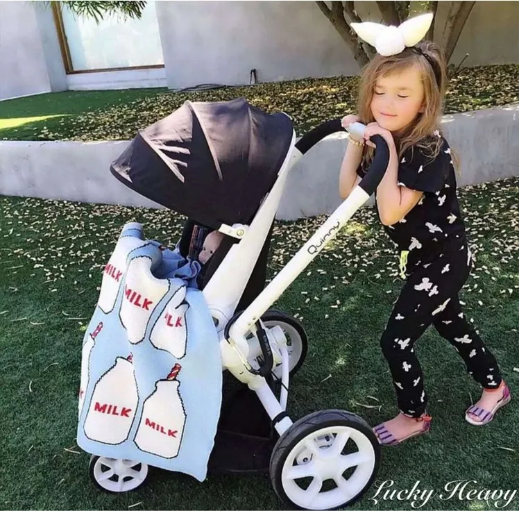 2446049846_1169412989