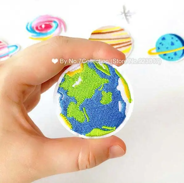 

1Pcs Globe Earth Embroidered Patch for Clothing Iron Sewing Applique Clothes Stickers Badge Jeans Jackets Decoration DIY Patches